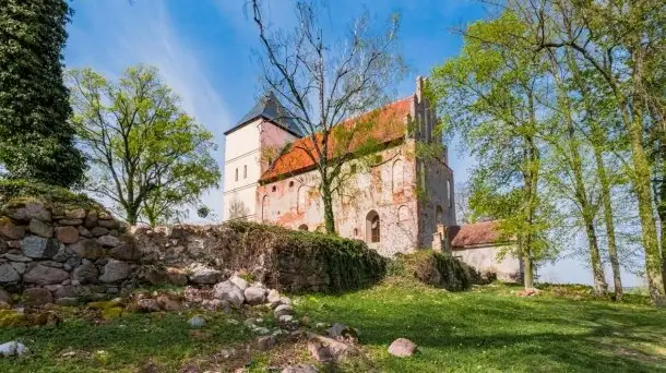 Kościół w Bezławkach