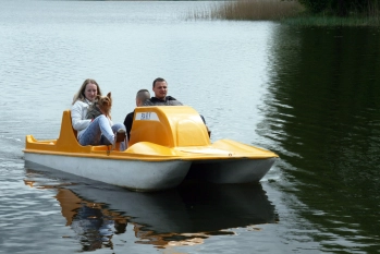 Sprzedam działkę z linią brzegową jeziora. Pow.  9670 m kw.  - Mazury Garbate - zdjęcie 1