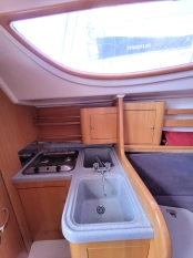 Pakiet 4 jachtów: Maxus 28, Maxus 33.1 RS, Houseboat Navigator 999- 2 sztuki - zdjęcie 13