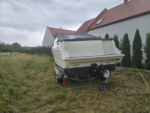 Sprzedam Jacht motorowy bayliner  - zdjęcie 9