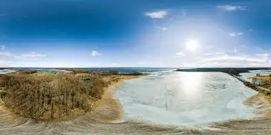 Most Sztynorcki w zimowej scenerii