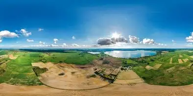 Wieś Jeziorowskie i jezioro Gołdopiwo