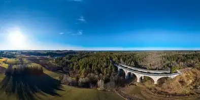 Mosty w Stańczykach na pierwszym planie