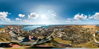 Ryn pod koniec zimy 2022