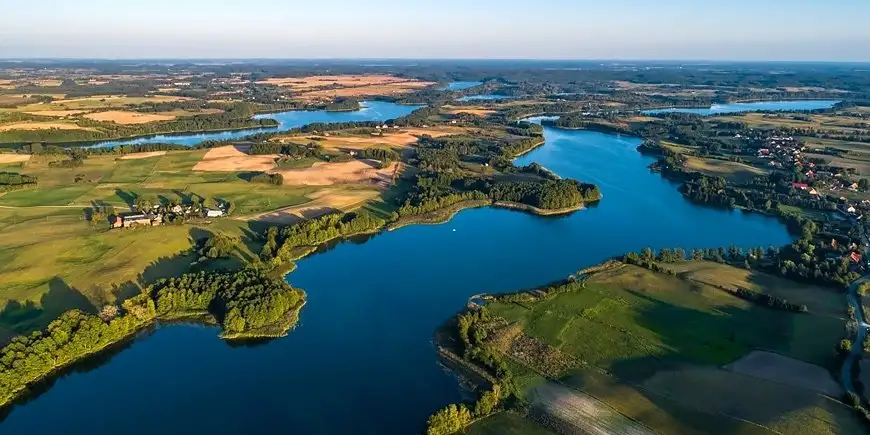 Gdyby tylko połączyć to jezioro z dwoma innymi mielibyśmy małą pętlę mazurską, jakie to jezioro?